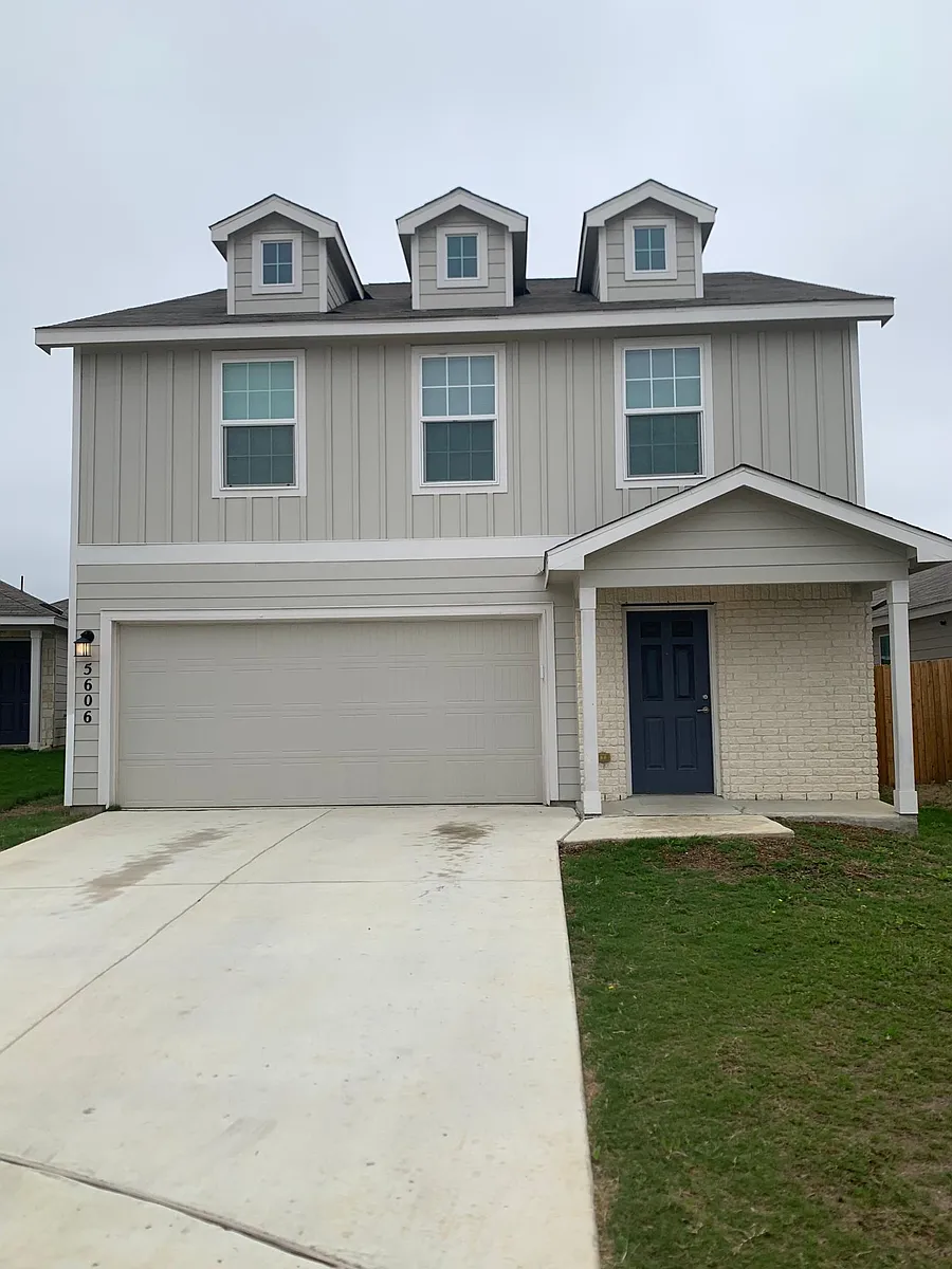 Building Photo - 5606 Willow Breeze