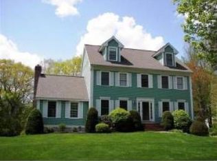 5 Laurence Ct, Hampton, NH 03842