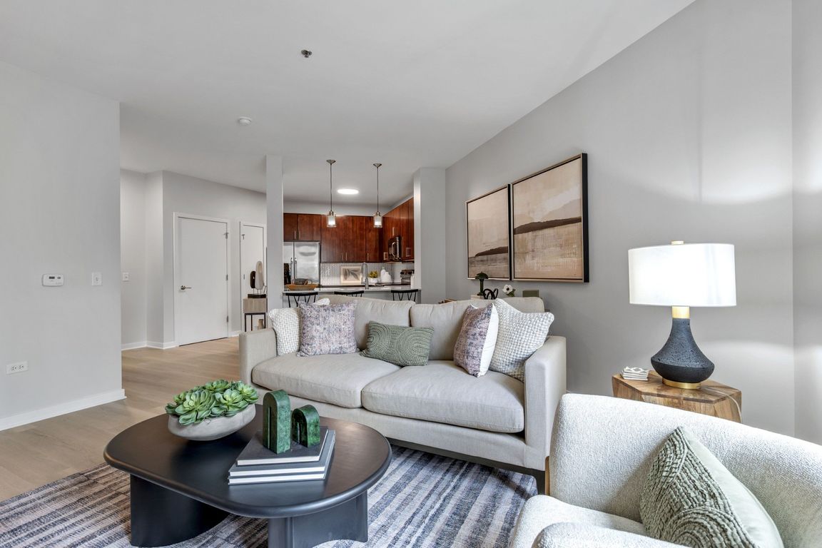 Living Room Space at Avant at the Arboretum Apartments in Lisle, IL 60532