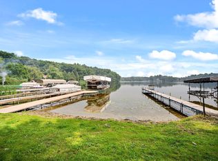 5032 Lakeview Ave, Hubertus, WI 53033