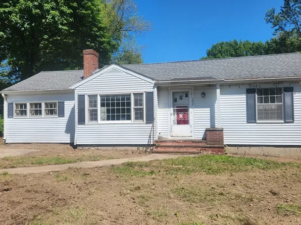 192 White St, Lunenburg, MA 01462