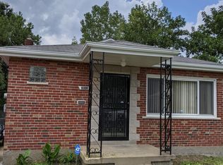 8358 Braddock Dr, Saint Louis, MO 63132