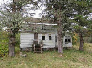 39621 Tapiola Rd, Chassell, MI 49916