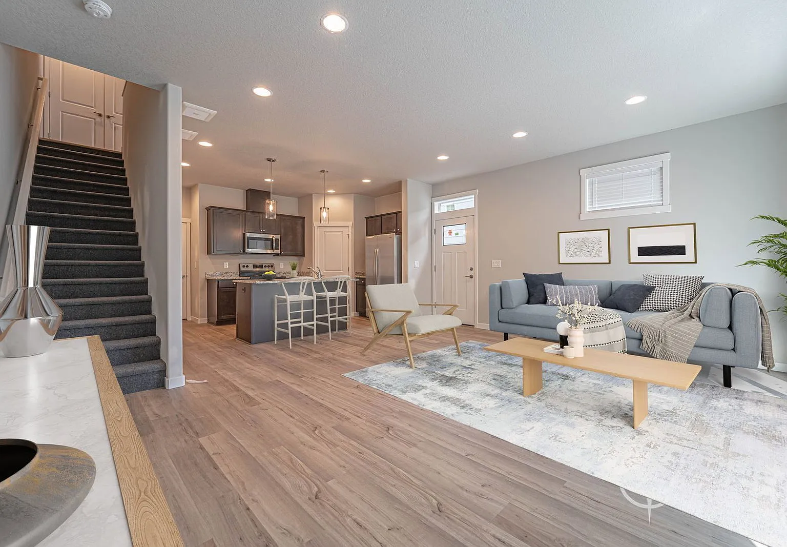 4 bed, 2.5 bath, 1547 sqft, $2,595 — Photo 2