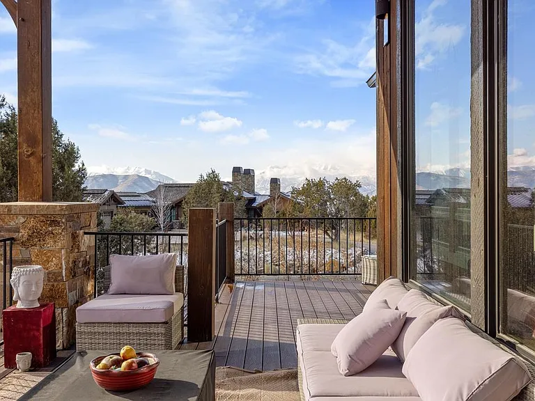 688 N Explorer Peak Dr — Photo 24