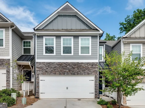 272 Turner Ln, Holly Springs, GA 30188