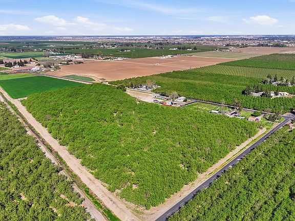 2nd image of 23131 Tinnin Rd