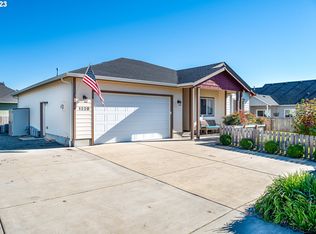 1220 Creswood Dr, Creswell, OR 97426