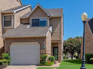 423 Maple Leaf Dr, Duncanville, TX 75137