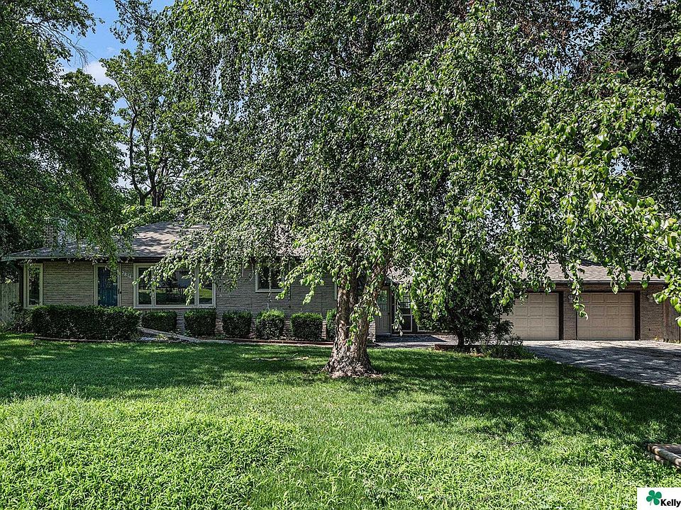 2814 Josephine St, Bellevue, NE 68147 | Zillow
