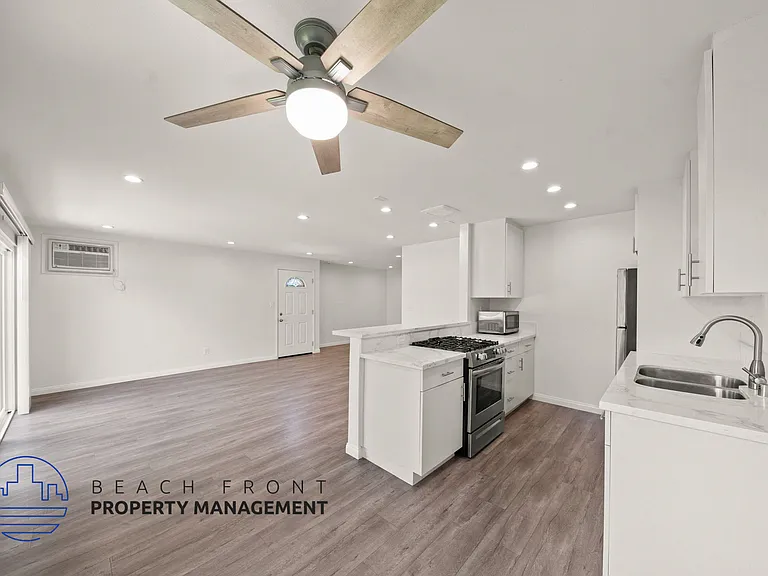 7450 Crescent Ave. — Photo 9