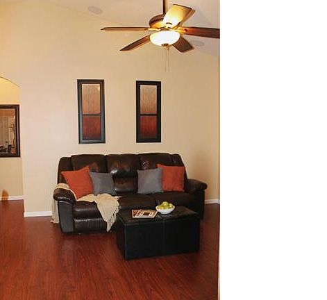 3rd image of 29 Kassebaum Ln APT 302