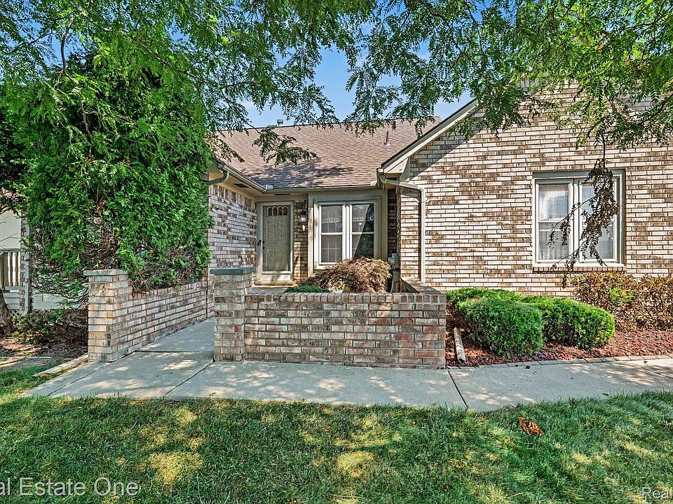 1st image of 43421 Riverbend Blvd #48