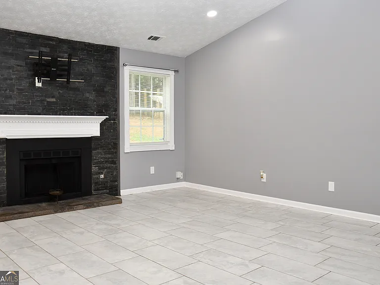 5932 Homestead Cir — Photo 24