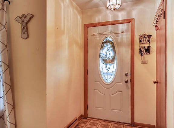 5th image of 549 N Weston Ave
