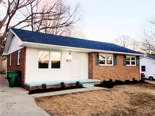 728 Oakgrove Dr, Graham, NC 27253