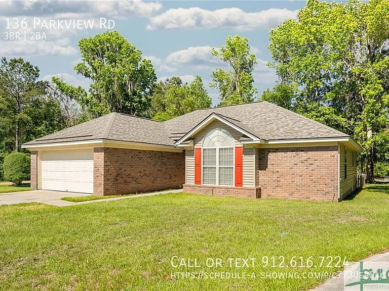 136 Parkview Rd — Photo 1