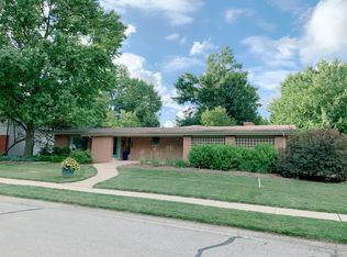 2101 Briarcliff Dr, Springfield, IL 62704