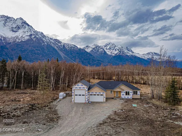 15056 E Alpine Cir, Palmer, AK 99645