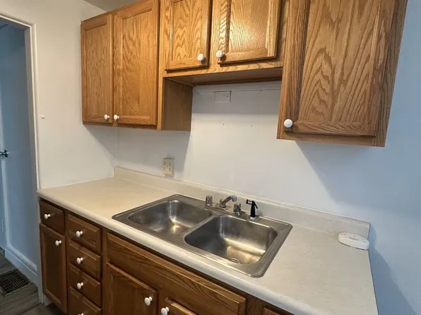 1512 E Gardner Ln, 1512 E Gardner Ln APT 3, Peoria Heights, IL 61616