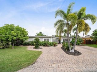 633 NW 28th St, Wilton Manors, FL 33311