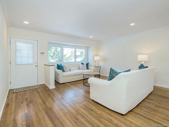 2nd image of 4 Chevy Chase Road