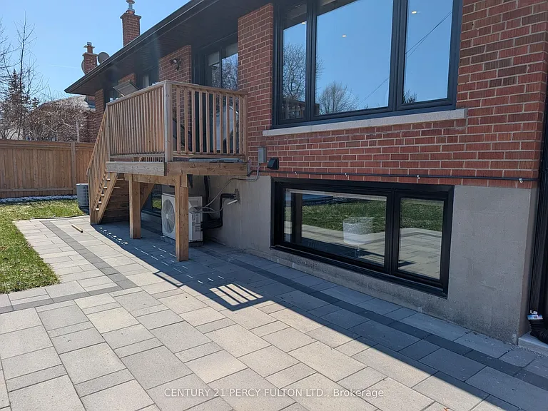 171 Sloane Ave — Photo 3