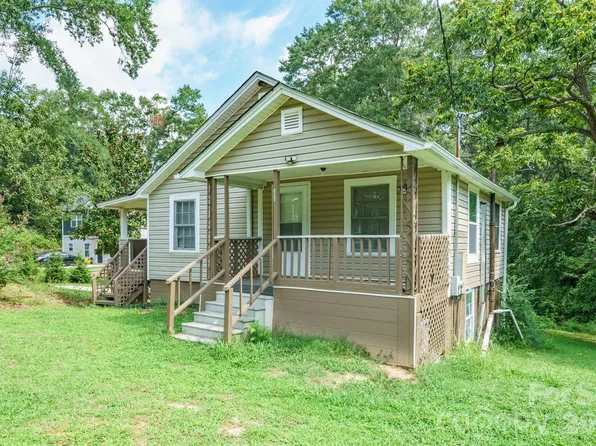 1028 East Dr, Gastonia, NC 28052