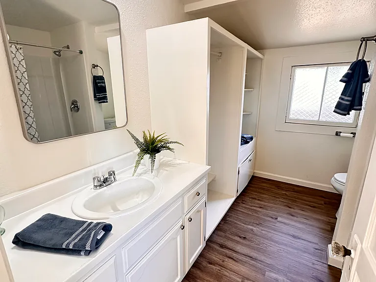 450 Randolph St #1 — Photo 8