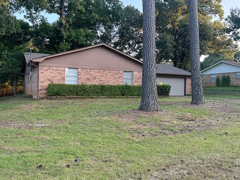 1302 Blueridge Pkwy — Photo 44