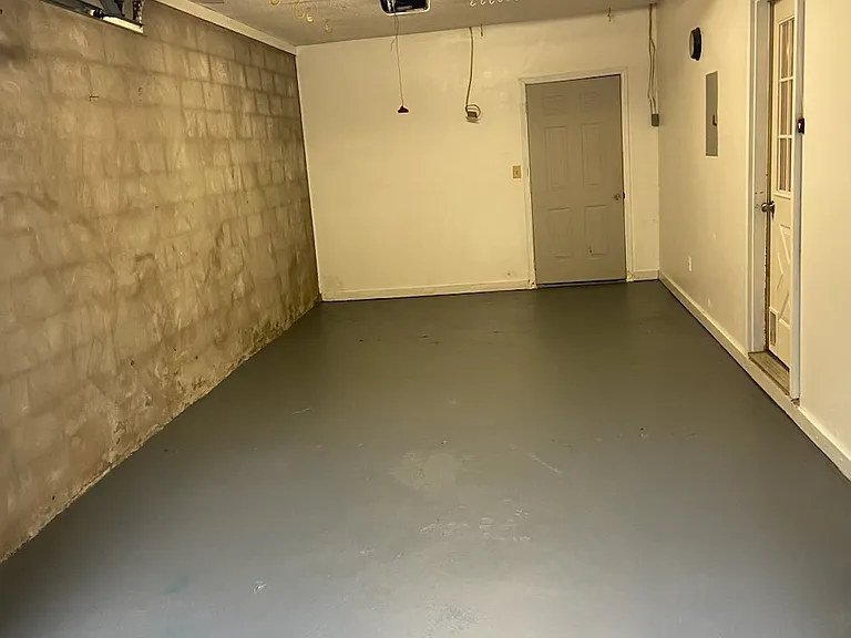 2020 Oakwood Dr #2020 — Photo 13