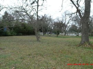 741 Arbor St, Clute, TX 77531