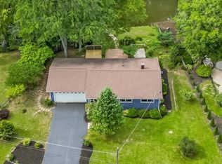 8602 Garrison Rd, Wonder Lake, IL 60097