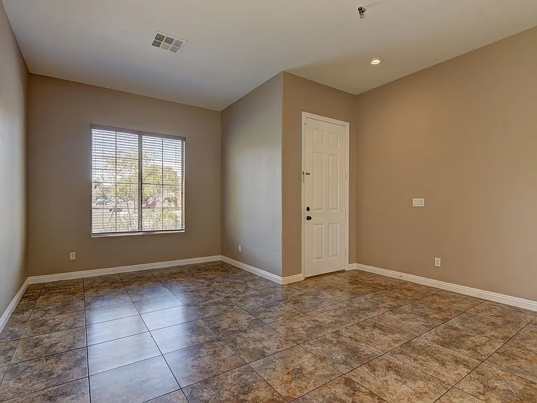 10876 Scamadella St — Photo 3