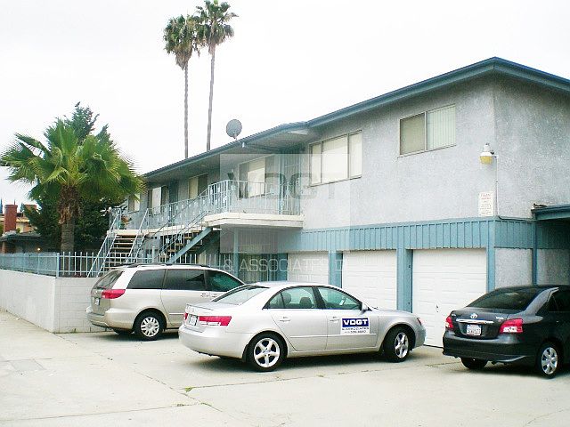 1st image of 4429 W 137th St APT E