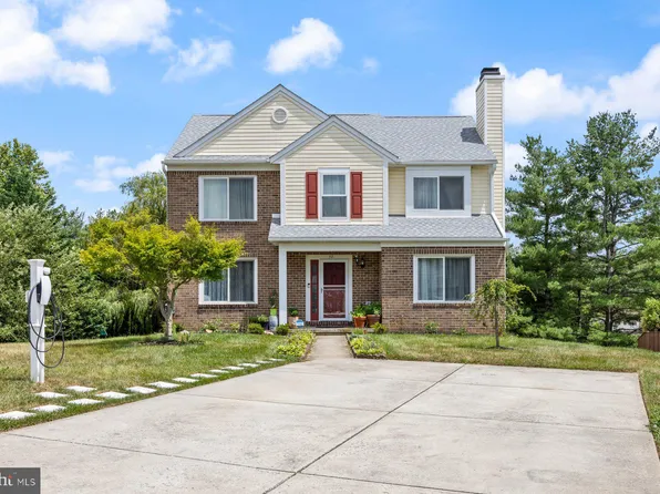 32 Harrod Ct, Reisterstown, MD 21136