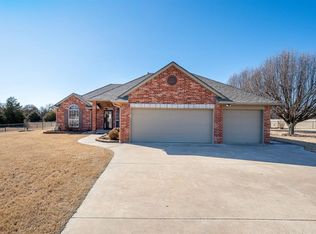 20396 SE 43rd St, Harrah, OK 73045