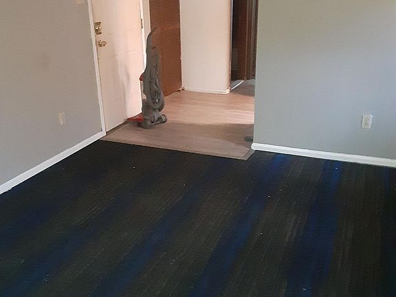 4th image of 4225 Shreve Ave