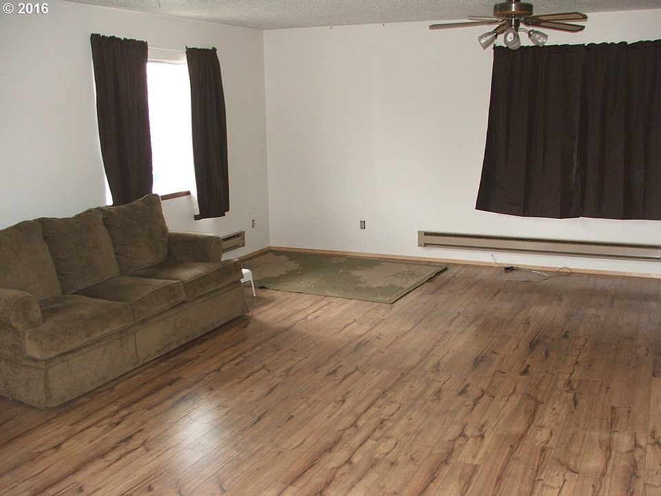 2nd image of 385 E Aiken St