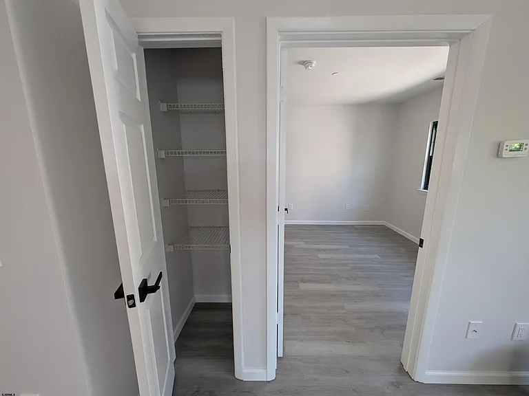 1413 Arctic Ave — Photo 8