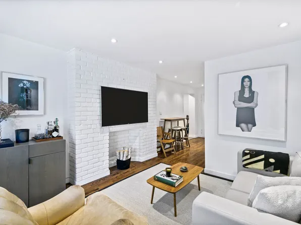 250 West 15th Street 3B image 1 of 12