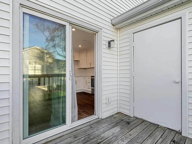 9083 W Swan Cir — Photo 11