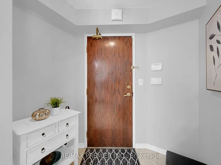 51 Baffin Ct #220 — Photo 11