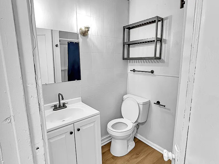 607 S 5th St #4 — Photo 12