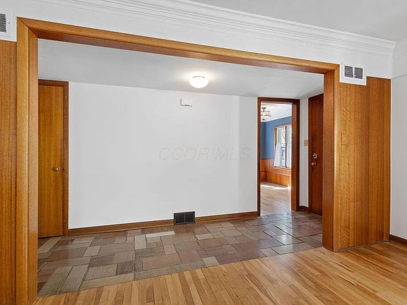 4th image of 247 W Southington Ave