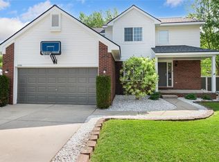 21732 Jacksonville St, Farmington Hills, MI 48336