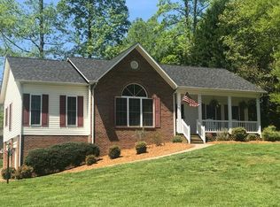 245 Pine Brook Pl, Wilkesboro, NC 28697