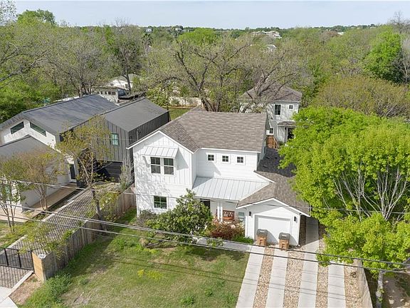 2nd image of 3106 Govalle Ave #A