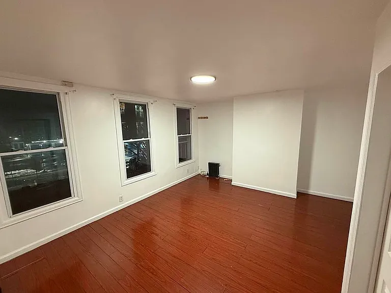 212 Pennsylvania Ave #3 — Photo 5