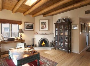 127 Lugar De Oro, Santa Fe, NM 87501
